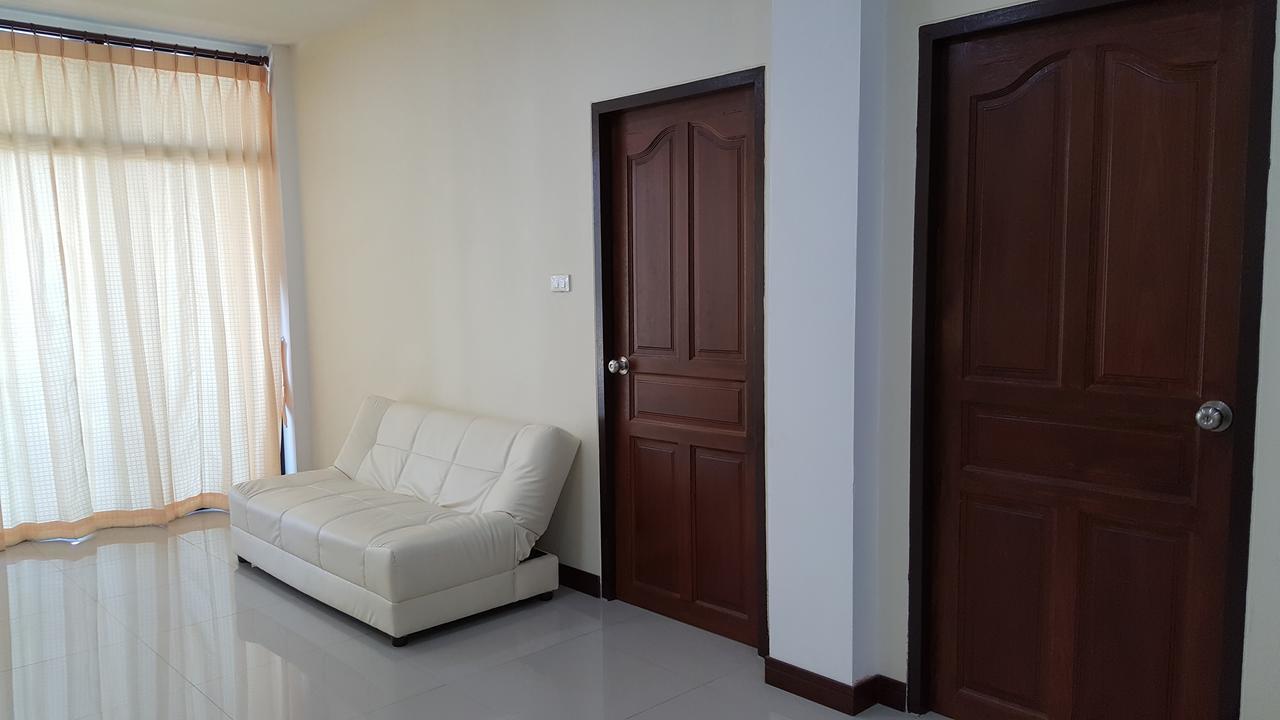 Charoensuk Grand Hotel Kabin Buri Экстерьер фото