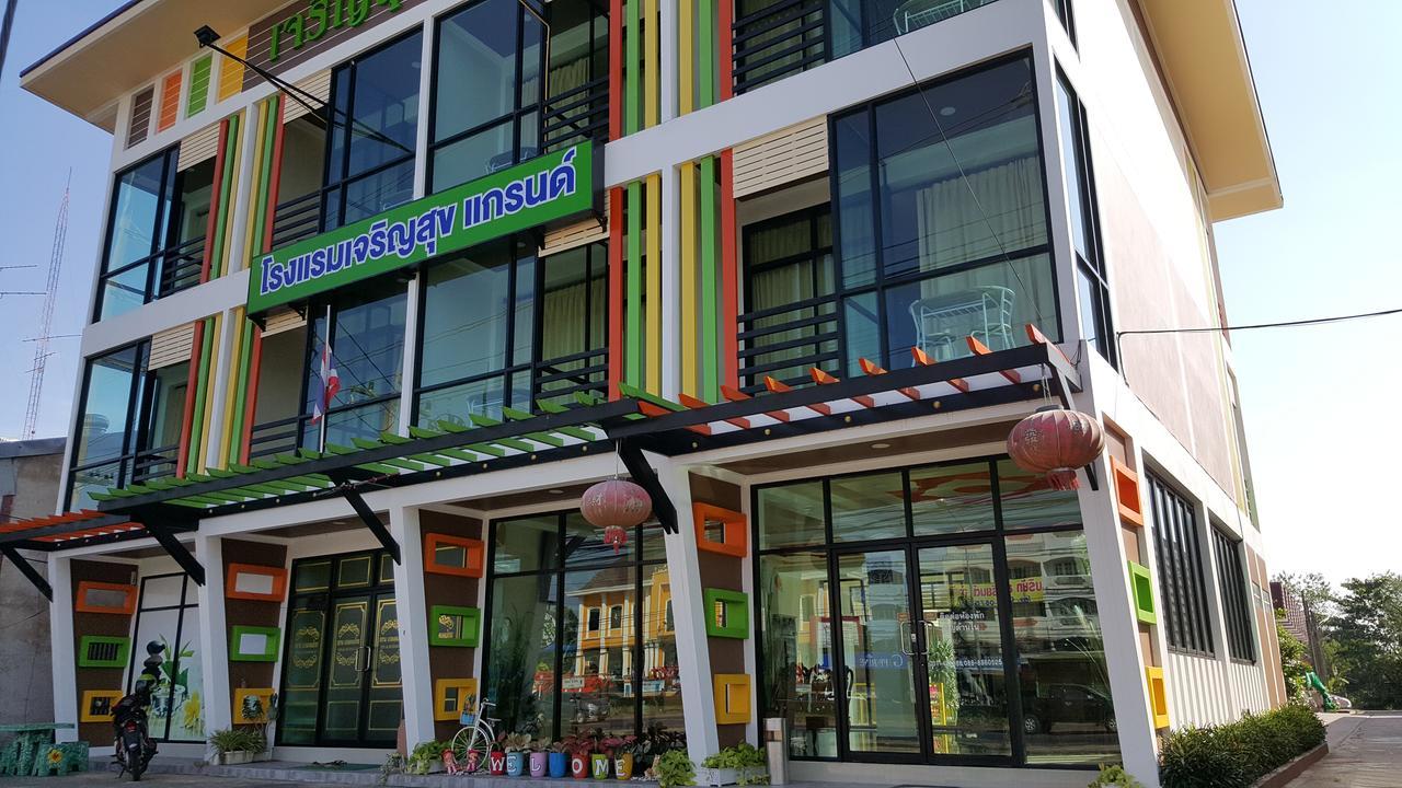 Charoensuk Grand Hotel Kabin Buri Экстерьер фото
