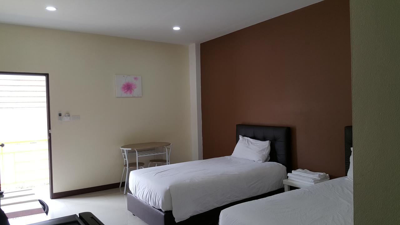 Charoensuk Grand Hotel Kabin Buri Экстерьер фото